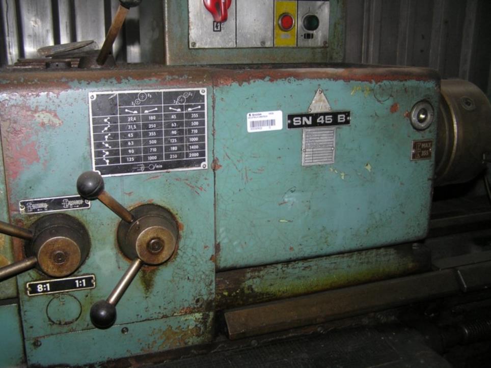 Prumyslových robotu-2